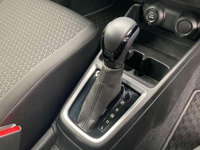 スイフト ハイブリッドＭＧ　禁煙車／セーフティサポート／純正ナビ／フルセグＴＶ／ＤＶＤ／Ｂｌｕｅｔｏｏｔｈ／バックカメラ／ＬＥＤヘッドライト／運転席シートヒーター／ビルトインＥＴＣ／スマートキー／障害物センサー／横滑り防止装置／（32枚目）