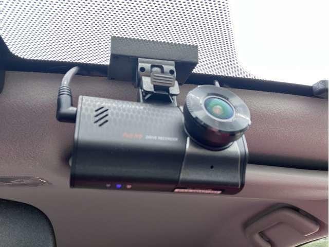 ヴィッツ Ｆ　セーフティーエディションＩＩ　禁煙車／衝突被害軽減ブレーキ／レーンキープ／ドライブレコーダー／スマートキー／ＥＴＣ／アイドリングストップ／横滑り防止装置／ワンセグナビ／Ｂｌｕｅｔｏｏｔｈ／バックカメラ／パワーウィンドウ／パワステ／（24枚目）