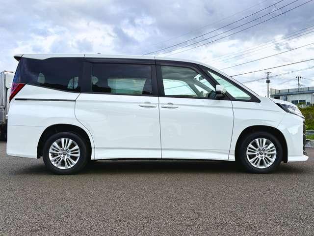 ノア ２．０Ｓ－ＧウェルＣ車いす仕様車ＩＩ３ｒｄシート無　ワンオーナー／禁煙車／衝突被害軽減ブレーキ／アダブティブクルーズコントロール／両側スライド片側電動ドア／ナビ／Ｂｌｕｅｔｏｏｔｈ対応／バックカメラ／ＬＥＤヘッドライト／スマートキー／電動スロープ／（8枚目）