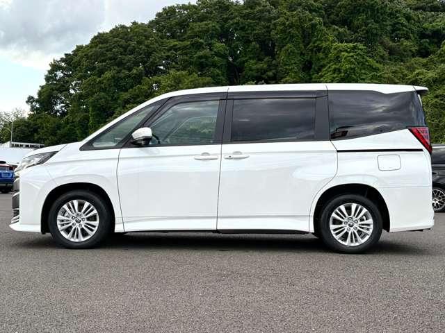 ノア ２．０Ｓ－ＧウェルＣ車いす仕様車ＩＩ３ｒｄシート無　ワンオーナー／禁煙車／衝突被害軽減ブレーキ／アダブティブクルーズコントロール／両側スライド片側電動ドア／ナビ／Ｂｌｕｅｔｏｏｔｈ対応／バックカメラ／ＬＥＤヘッドライト／スマートキー／電動スロープ／（9枚目）