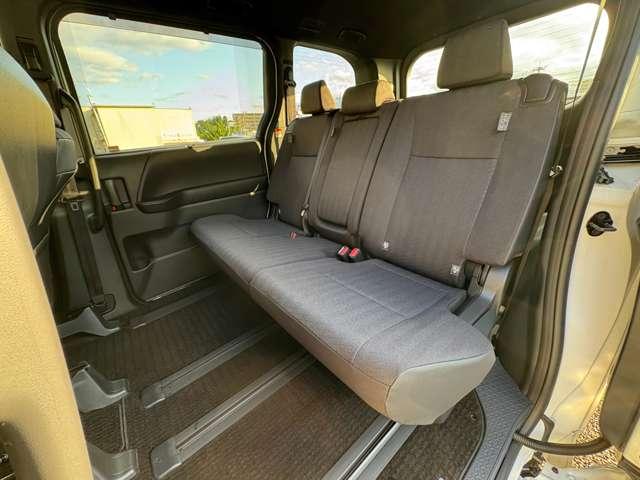 ノア ２．０Ｓ－ＧウェルＣ車いす仕様車ＩＩ３ｒｄシート無　ワンオーナー／禁煙車／衝突被害軽減ブレーキ／アダブティブクルーズコントロール／両側スライド片側電動ドア／ナビ／Ｂｌｕｅｔｏｏｔｈ対応／バックカメラ／ＬＥＤヘッドライト／スマートキー／電動スロープ／（19枚目）