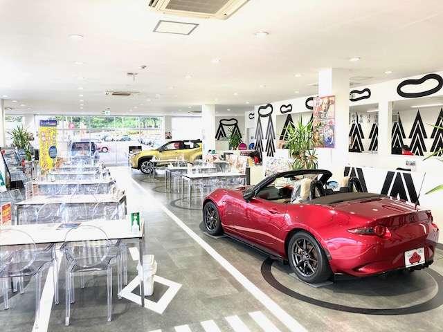 ノア ２．０Ｓ－ＧウェルＣ車いす仕様車ＩＩ３ｒｄシート無　ワンオーナー／禁煙車／衝突被害軽減ブレーキ／アダブティブクルーズコントロール／両側スライド片側電動ドア／ナビ／Ｂｌｕｅｔｏｏｔｈ対応／バックカメラ／ＬＥＤヘッドライト／スマートキー／電動スロープ／（57枚目）