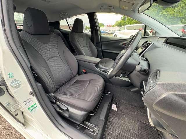 プリウス Ｓ　禁煙車／モデリスタエアロ／衝突被害軽減ブレーキ／アダブティブクルーズコントロール／純正ナビ／フルセグＴＶ／Ｂｌｕｅｔｏｏｔｈ／バックカメラ／ＬＥＤヘッドライト／スマートキー／ＥＴＣ／オートエアコン／（19枚目）