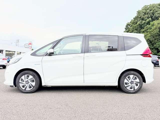 フリードハイブリッド ハイブリッド・Ｇホンダセンシング　禁煙車／ホンダセンシング／両側電動スライドドア／アダブティブクルーズコントロール／ギャザーズナビ／フルセグＴＶ／ＤＶＤ／Ｂｌｕｅｔｏｏｔｈ対応／バックカメラ／ＬＥＤヘッドライト／スマートキー／ＥＴＣ／（9枚目）