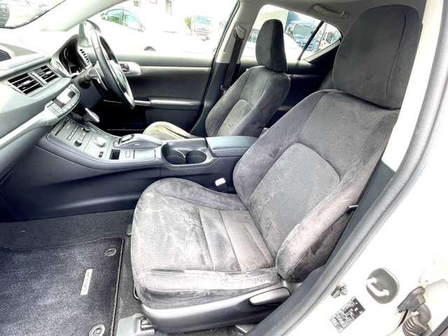ＣＴ ＣＴ２００ｈ　バージョンＣ　禁煙車／サンルーフ／クルーズコントロール／シートヒーター／純正ナビ／フルセグＴＶ／ＤＶＤ／バックカメラ／ＬＥＤヘッドライト／オートライト／純正アルミ／ビルトインＥＴＣ／スマートキー／障害物センサー／（17枚目）
