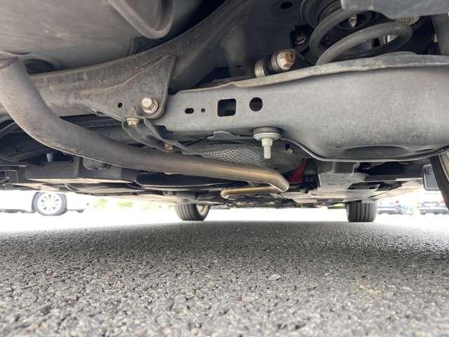 ＣＴ ＣＴ２００ｈ　バージョンＣ　禁煙車／サンルーフ／クルーズコントロール／シートヒーター／純正ナビ／フルセグＴＶ／ＤＶＤ／バックカメラ／ＬＥＤヘッドライト／オートライト／純正アルミ／ビルトインＥＴＣ／スマートキー／障害物センサー／（29枚目）