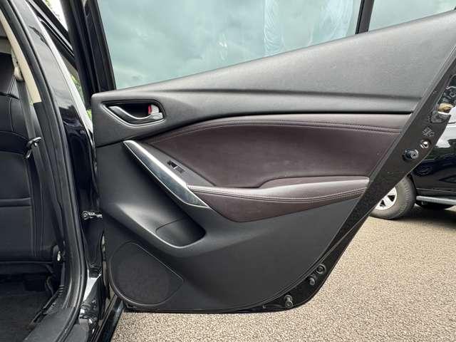 アテンザセダン ＸＤ　Ｌパッケージ　禁煙車／衝突被害軽減ブレーキ／アダブティブクルーズコントロール／ＢＳＭ／レザーシート／スマートキー／ＥＴＣ／フルセグナビ／Ｂｌｕｅｔｏｏｔｈ／バックカメラ／ＨＩＤヘッドライト／パワーシート／パワステ／（45枚目）