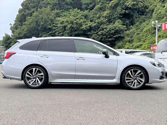 レヴォーグ １．６ＧＴアイサイト　Ｓスタイル　４ＷＤ　４ＷＤ／ワンオーナー／禁煙車／アイサイト３／アドバンスドセイフティパッケージ／アダブティブクルーズコントロール／純正ストラーダナビ／フルセグＴＶ／ＤＶＤ／Ｂｌｕｅｔｏｏｔｈ／バックカメラ／パワステ／（8枚目）