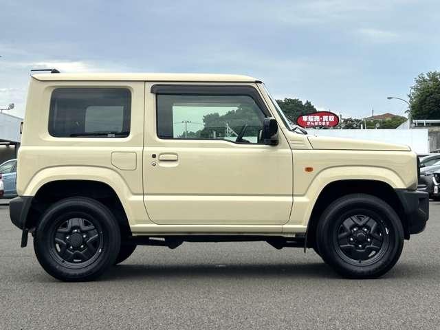 ジムニー ６６０ＸＬ　４名　ワンオーナー車！４ＷＤ！禁煙車！衝突被害軽減ブレーキ！オートライト！シートヒーター！キーレスプッシュスタートシステム！アイドリングストップ！レーンキープアシスト！横滑り防止装置！純正アルミホイール！（7枚目）