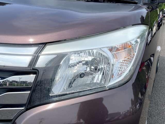 ソリオ １．２Ｇ　５名　禁煙車！ＳＤナビ！バックカメラ！Ｂｌｕｅｔｏｏｔｈオーディオ！ＥＴＣ！左側パワースライドドア！シートヒーター！スマートキー＆プッシュスタート！Ｗエアバック！コーナーセンサー！ＡＢＳ！横滑り防止装置！（12枚目）