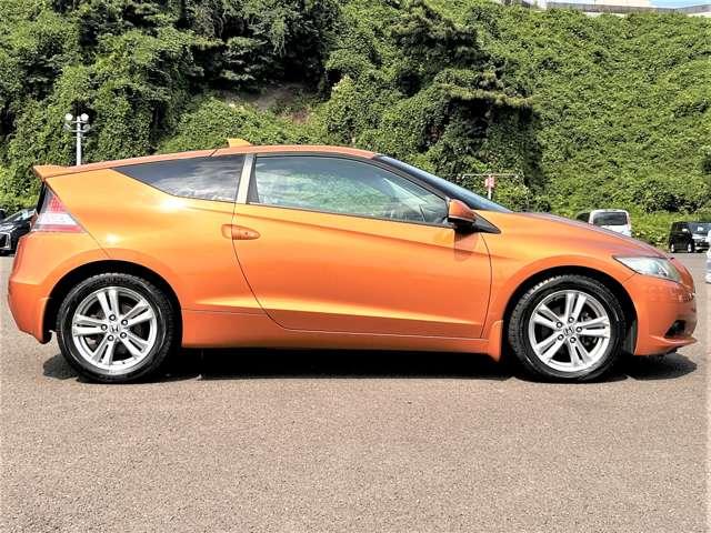 ＣＲ－Ｚ １．５アルファ　ワンオーナー！禁煙車！オートクルーズコントロール！純正ＨＤＤナビ！バックモニター！フルセグＴＶ！ＥＴＣ！スマートキー！アイドリングストップ！横滑り防止装置！ＨＩＤヘッドライト！１６インチアルミホイール（8枚目）