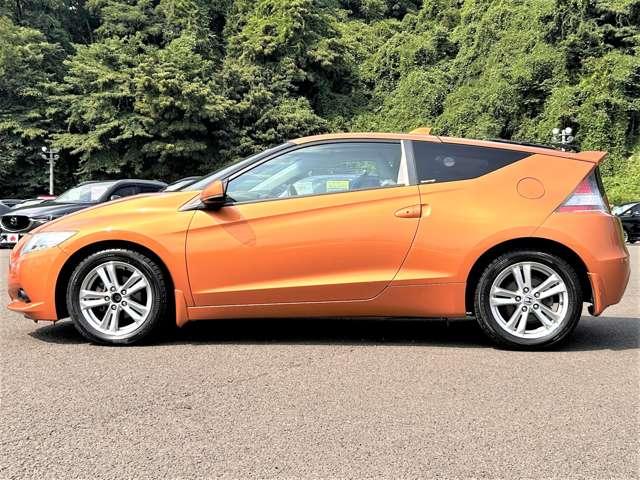 ＣＲ－Ｚ １．５アルファ　ワンオーナー！禁煙車！オートクルーズコントロール！純正ＨＤＤナビ！バックモニター！フルセグＴＶ！ＥＴＣ！スマートキー！アイドリングストップ！横滑り防止装置！ＨＩＤヘッドライト！１６インチアルミホイール（9枚目）