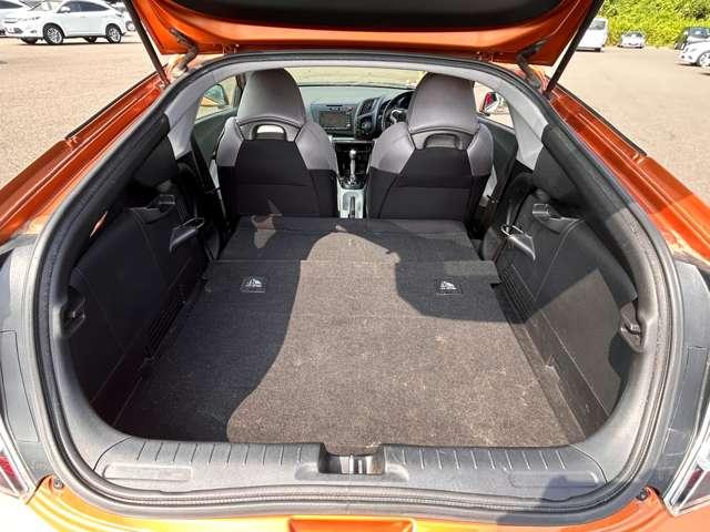 ＣＲ－Ｚ １．５アルファ　ワンオーナー！禁煙車！オートクルーズコントロール！純正ＨＤＤナビ！バックモニター！フルセグＴＶ！ＥＴＣ！スマートキー！アイドリングストップ！横滑り防止装置！ＨＩＤヘッドライト！１６インチアルミホイール（21枚目）