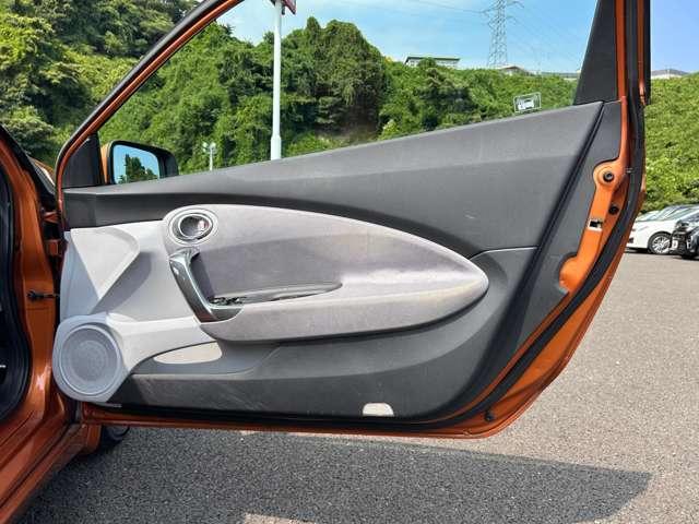 ＣＲ－Ｚ １．５アルファ　ワンオーナー！禁煙車！オートクルーズコントロール！純正ＨＤＤナビ！バックモニター！フルセグＴＶ！ＥＴＣ！スマートキー！アイドリングストップ！横滑り防止装置！ＨＩＤヘッドライト！１６インチアルミホイール（40枚目）