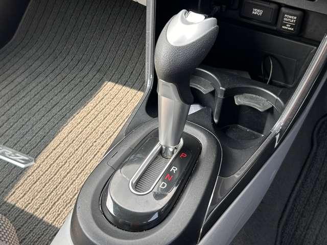 ＣＲ－Ｚ １．５アルファ　ワンオーナー！禁煙車！オートクルーズコントロール！純正ＨＤＤナビ！バックモニター！フルセグＴＶ！ＥＴＣ！スマートキー！アイドリングストップ！横滑り防止装置！ＨＩＤヘッドライト！１６インチアルミホイール（43枚目）