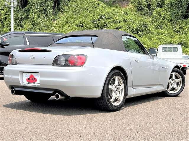 Ｓ２０００ ２．０　２名　６速ＭＴ！ＤＶＤナビ！オーディオデッキ！ＣＤ＆ＭＤ！ＥＴＣ！キーレス！プッシュスタート！シガーソケット！本革シート！ＨＩＤヘッドライト！フォグランプ！純正１６インチアルミホール！マニュアルエアコン！（5枚目）