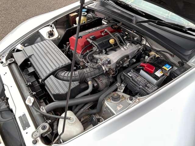 Ｓ２０００ ２．０　２名　６速ＭＴ！ＤＶＤナビ！オーディオデッキ！ＣＤ＆ＭＤ！ＥＴＣ！キーレス！プッシュスタート！シガーソケット！本革シート！ＨＩＤヘッドライト！フォグランプ！純正１６インチアルミホール！マニュアルエアコン！（22枚目）