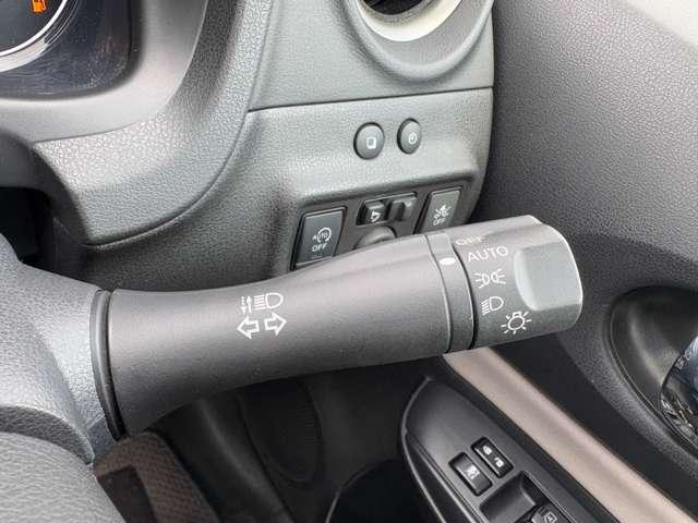 ノート １．２　Ｘ　ＤＩＧ－Ｓ　５名　禁煙車！衝突被害軽減ブレーキ！メモリーナビ！バックモニター！Ｂｌｕｅｔｏｏｔｈ対応！ＥＴＣ！スマートキー＆プッシュスタート！アイドリングストップ！横滑り防止装置！レーンキープアシスト！オートライト！（15枚目）