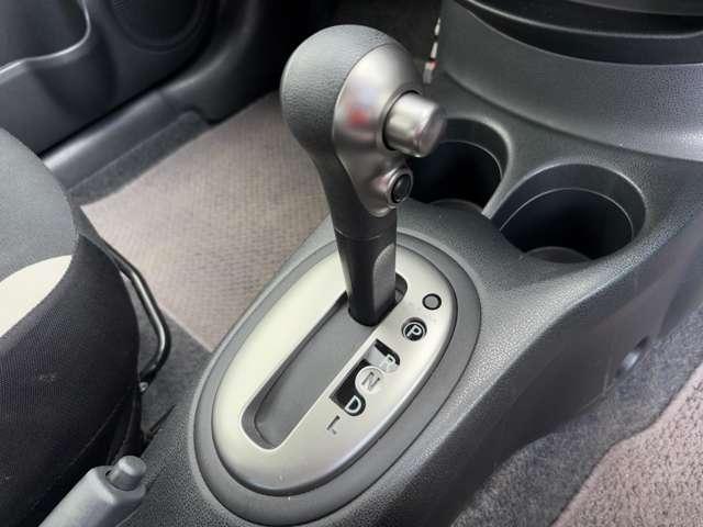 ノート １．２　Ｘ　ＤＩＧ－Ｓ　５名　禁煙車！衝突被害軽減ブレーキ！メモリーナビ！バックモニター！Ｂｌｕｅｔｏｏｔｈ対応！ＥＴＣ！スマートキー＆プッシュスタート！アイドリングストップ！横滑り防止装置！レーンキープアシスト！オートライト！（41枚目）