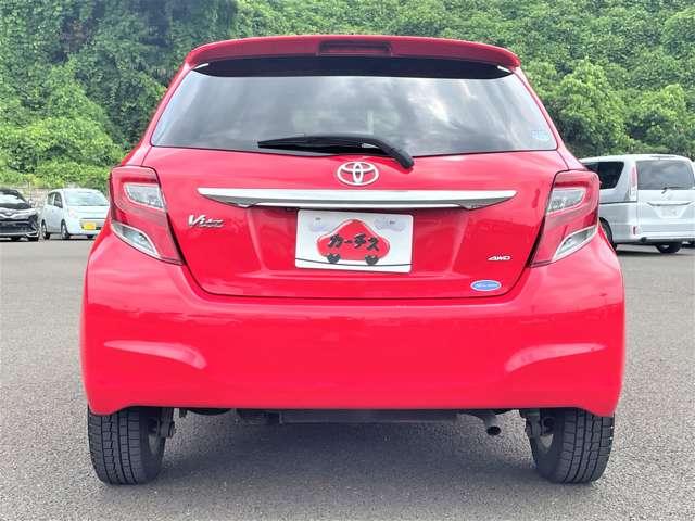 ヴィッツ １．３Ｕ　４ＷＤ　ワンオーナー！４ＷＤ！禁煙車！メモリーナビ！バックカメラ！Ｂｌｕｅｔｏｏｔｈオーディオ！フルセグＴＶ！ＥＴＣ！パワステ！シートヒーター！スマートキー＆プッシュスタート！横滑り防止装置！１５インチＡＷ！（6枚目）