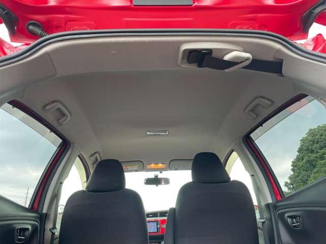 ヴィッツ １．３Ｕ　４ＷＤ　ワンオーナー！４ＷＤ！禁煙車！メモリーナビ！バックカメラ！Ｂｌｕｅｔｏｏｔｈオーディオ！フルセグＴＶ！ＥＴＣ！パワステ！シートヒーター！スマートキー＆プッシュスタート！横滑り防止装置！１５インチＡＷ！（19枚目）