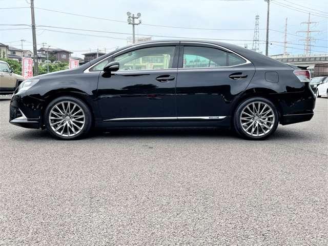 ＨＳ ２５０ＨＳ２５０ｈ　バージョンＩ　５名　禁煙車！衝突被害軽減ブレーキ！クルーズコントロール！メモリーナビ！バックモニター！Ｂｌｕｅｔｏｏｔｈオーディオ！ワンセグＴＶ！ＥＴＣ！！オートライト！シートヒーター！スマートキー＆プッシュスタート！（9枚目）