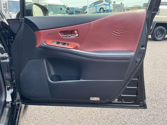 ＨＳ ２５０ＨＳ２５０ｈ　バージョンＩ　５名　禁煙車！衝突被害軽減ブレーキ！クルーズコントロール！メモリーナビ！バックモニター！Ｂｌｕｅｔｏｏｔｈオーディオ！ワンセグＴＶ！ＥＴＣ！！オートライト！シートヒーター！スマートキー＆プッシュスタート！（21枚目）