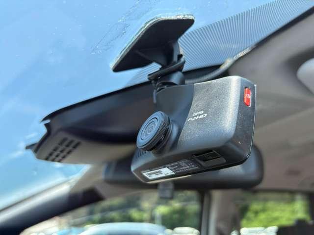 ヴォクシー １．８ハイブリッド　７名　禁煙車！衝突被害軽減ブレーキ！クルーズコントロール！後席モニター！両側パワースライドドア！メモリーナビ！バックカメラ！Ｂｌｕｅｔｏｏｔｈ対応！フルセグＴＶ！ＥＴＣ２．０！オートライト！シートヒーター！（38枚目）