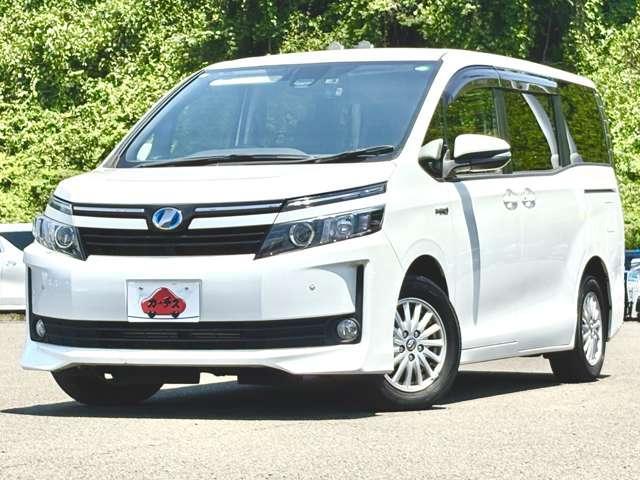ヴォクシー １．８ハイブリッド　７名　禁煙車！衝突被害軽減ブレーキ！クルーズコントロール！後席モニター！両側パワースライドドア！メモリーナビ！バックカメラ！Ｂｌｕｅｔｏｏｔｈ対応！フルセグＴＶ！ＥＴＣ２．０！オートライト！シートヒーター！（58枚目）