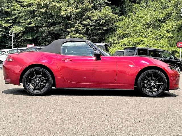 ロードスター １．５Ｓレザーパッケージ　ホワイトセレクション　２名　６速ＭＴ！禁煙車！衝突被害軽減ブレーキ！クルーズコントロール！ＢＯＳＥサウンドシステム！メモリーナビ！バックカメラ！Ｂｌｕｅｔｏｏｔｈ！フルセグＴＶ！ＥＴＣ！シートヒーター！スマートキー！キーレス！（8枚目）