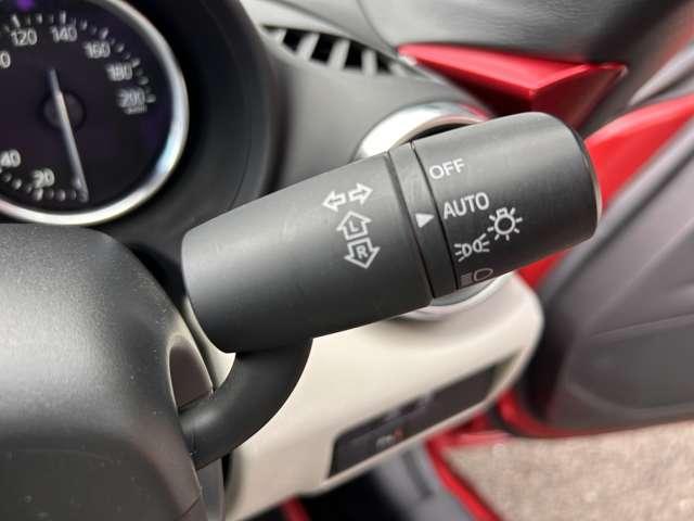 ロードスター １．５Ｓレザーパッケージ　ホワイトセレクション　２名　６速ＭＴ！禁煙車！衝突被害軽減ブレーキ！クルーズコントロール！ＢＯＳＥサウンドシステム！メモリーナビ！バックカメラ！Ｂｌｕｅｔｏｏｔｈ！フルセグＴＶ！ＥＴＣ！シートヒーター！スマートキー！キーレス！（14枚目）