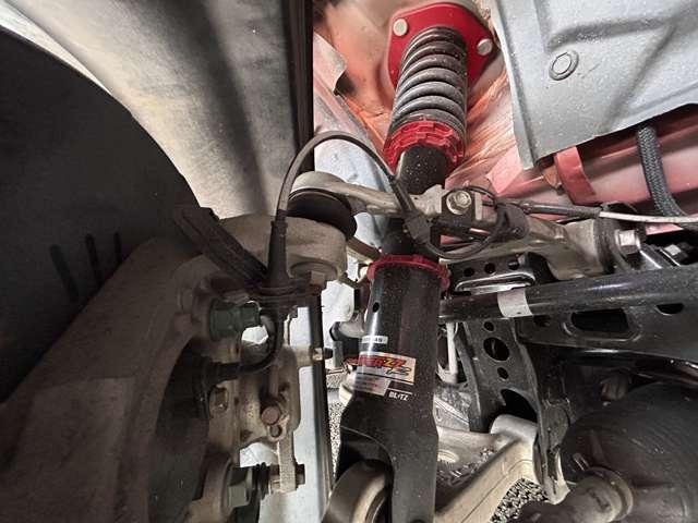 ロードスター １．５Ｓレザーパッケージ　ホワイトセレクション　２名　６速ＭＴ！禁煙車！衝突被害軽減ブレーキ！クルーズコントロール！ＢＯＳＥサウンドシステム！メモリーナビ！バックカメラ！Ｂｌｕｅｔｏｏｔｈ！フルセグＴＶ！ＥＴＣ！シートヒーター！スマートキー！キーレス！（27枚目）