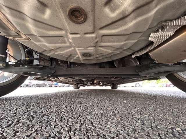 ノート ｅ－パワーニスモ　禁煙車／インテリジェントエマージェンシーブレーキ／車線逸脱警報／純正ナビ／フルセグＴＶ／ＤＶＤ／Ｂｌｕｅｔｏｏｔｈ対応／インテリジェントアラウンドビューモニター＆ルームミラー／ＬＥＤヘッドライト／（28枚目）