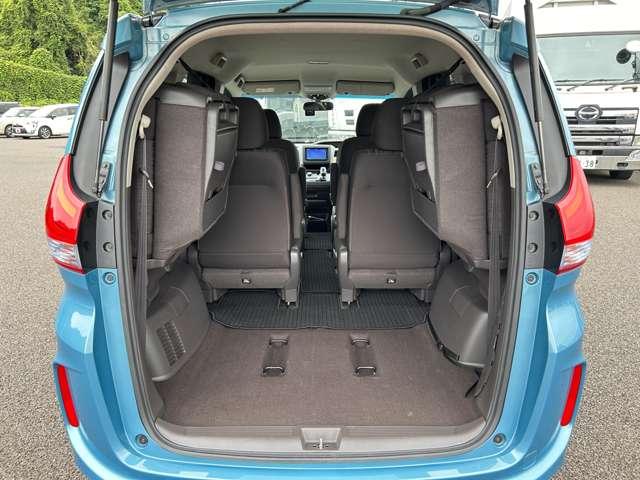 フリードハイブリッド ハイブリッド・Ｇ　クルーズコントロール／ストラーダナビ／フルセグＴＶ／ＤＶＤ／Ｂｌｕｅｔｏｏｔｈ／バックカメラ／パワースライドドア／ＬＥＤヘッドライト／オートライト／ＥＴＣ／スマートキーシステム／ドライブレコーダー／（21枚目）
