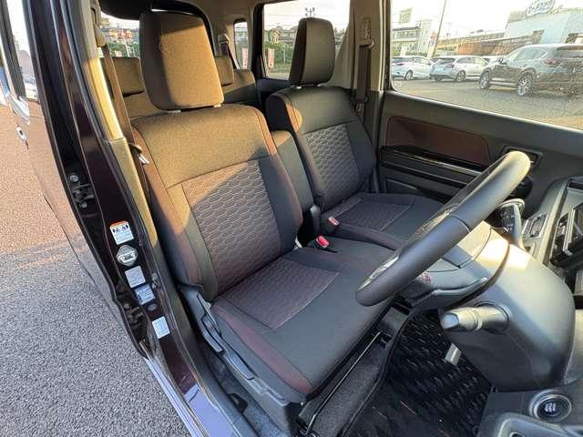 ワゴンＲスティングレー ６６０スティングレー　ハイブリッドＴ　４名　禁煙車！衝突被害軽減ブレーキ！クルーズコントロール！全方位モニター！純正ナビ！ＢＴオーディオ！フルセグＴＶ！ＥＴＣ！オートライト！シートヒーター！スマートキー＆プッシュスタート！アイドリングストップ！（14枚目）