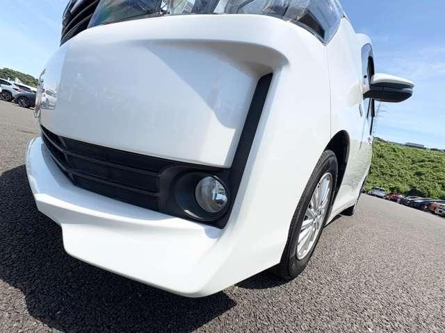 ヴォクシー １．８　ハイブリッドＶ　７名　禁煙車！クルーズコントロール！後席フリップダウンモニター！両側パワースライドドア！純正ナビ！バックカメラ！ＢＴ！フルセグＴＶ！ＥＴＣ！オートライト！シートヒーター！スマートキー＆プッシュスタート！（13枚目）