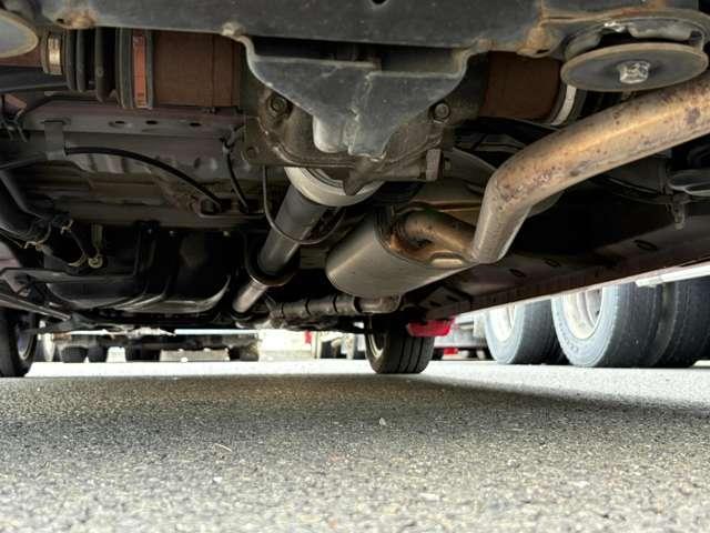 Ｎ－ＢＯＸカスタム ＧターボＡパッケージ２トーンカラースタイル　４ＷＤ　４名　４ＷＤ！クルーズコントロール！両側Ｐスライドドア！メモリーナビ！バックカメラ！ＢＴ！ワンセグＴＶ！ＥＴＣ！オートライト！ステアリングスイッチ！スマートキー＆プッシュスタート！２トーンカラースタイル！（45枚目）