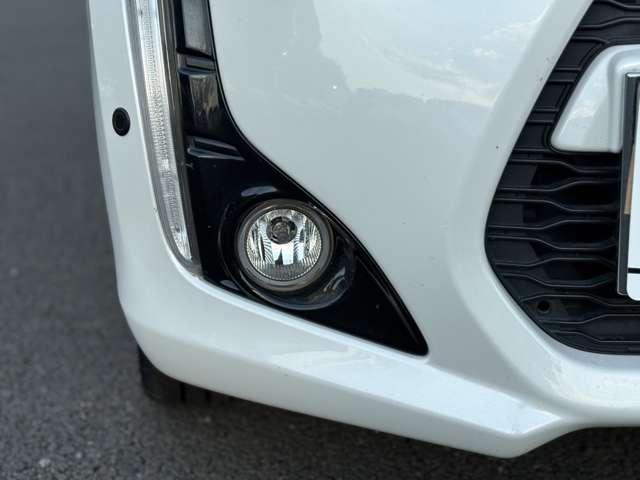 コペン ローブ６６０　２名　禁煙車！純正メモリーナビ！バックモニター！ワンセグＴＶ！ＥＴＣ！シートヒーター！パワステ！スマートキー＆プッシュスタート！アイドリングストップ！ＬＥＤヘッドライト！純正１６インチアルミホイール！（12枚目）