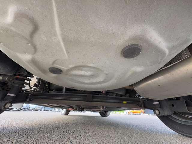 シエンタ ハイブリッドＧ　禁煙車！衝突被害軽減ブレーキ！両側パワースライドドア！バックモニター！ＢＴオーディオ！フルセグＴＶ！ＤＶＤ再生！ＥＴＣ！スマートキー＆プッシュスタート！パワステ！パワーウィンドウ！横滑り防止装置！（26枚目）