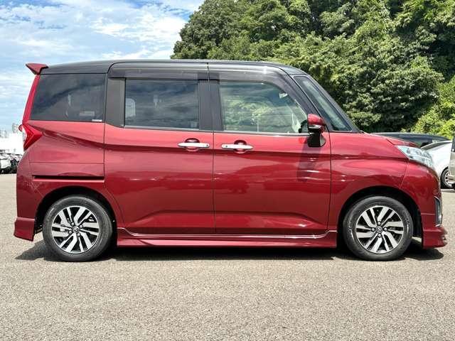 ルーミー カスタムＧ　禁煙車！モデリスタエアロ！両側パワースライドドア！衝突被害軽減ブレーキ！クルーズコントロール！純正ナビ！バックカメラ！ＢＴ！フルセグＴＶ！ＬＥＤヘッドライト！オートライト！シートヒーター！純正ＡＷ！（7枚目）