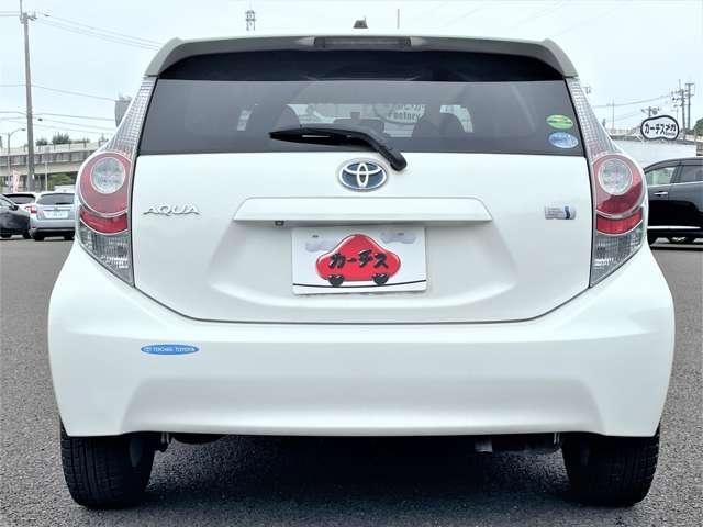アクア Ｇブラックソフトレザーセレクション　１オーナー！禁煙車！メモリーナビ！バックカメラ！ＢＴ！ワンセグＴＶ！オートライト！シートヒーター！オートライト！スマート＆プッシュスタート！横滑り防止！ブラック合皮シート！ナノイー！アルミホイール！（6枚目）