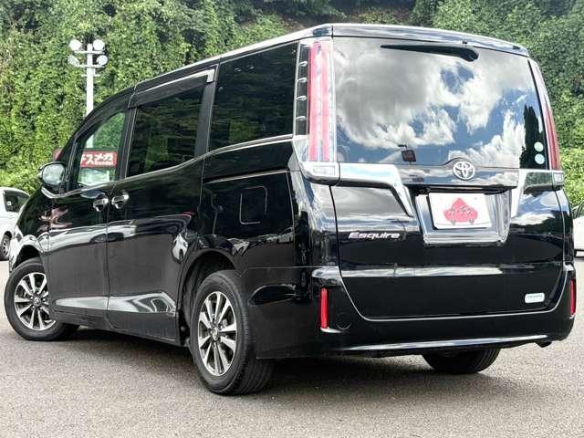 エスクァイア Ｇｉ　禁煙車！衝突被害軽減ブレーキ！クルーズコントロール！後席モニター！両側パワースライドドア！純正ナビ！バックカメラ！ＢＴ！フルセグＴＶ！ＥＴＣ！オートライト！スマートキー＆プッシュスタート！純正アルミ！（5枚目）