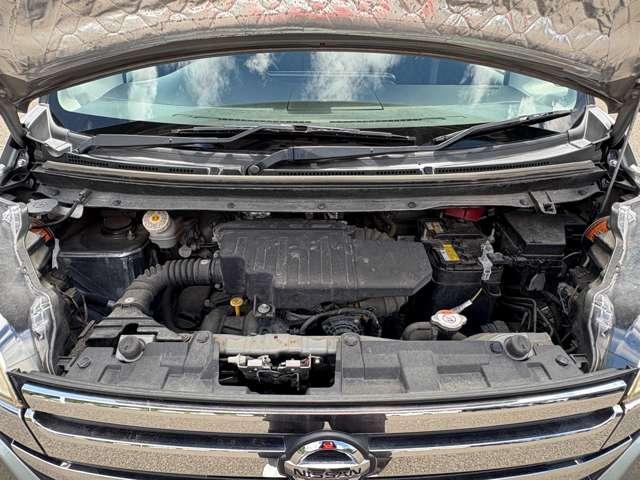 デイズルークス ハイウェイスター　Ｘ　禁煙車！衝突被害軽減ブレーキ！両側パワースライドドア！全方位モニター！純正ナビ！ＢＴ！フルセグＴＶ！ＥＴＣ！シガーソケット給電！スマートキー＆プッシュスタート！ＨＩＤヘッドライト！純正アルミ＆エアロ！（23枚目）