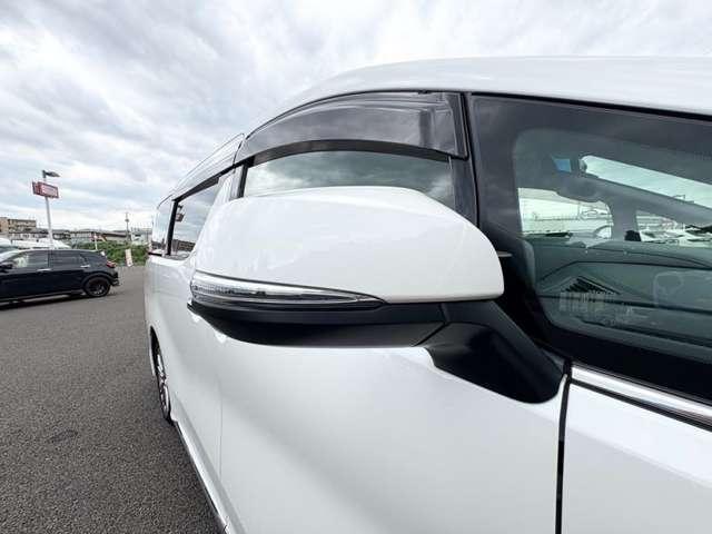 アルファード ２．５Ｓ　タイプゴールド　１オーナー！禁煙！衝突被害軽減ブレーキ！Ａクルーズコントロール！後席モニター！両側パワースライドドア！全方位カメラ！純正ナビ！ＢＴ！フルセグＴＶ！ＥＴＣ！オートライト！スマートキー＆プッシュスタート！（9枚目）