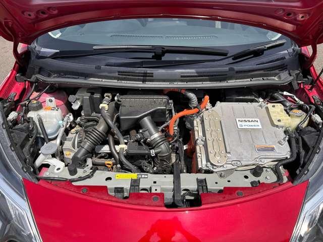 ノート ｅ－パワー　Ｘ　ＦＯＵＲ　Ｖセレクション　４ＷＤ　４ＷＤ／禁煙車／１オーナー／４ＷＤ／衝突軽減ブレーキ／レーダークルコン／全方位カメラ／ストラーダナビ／フルセグＴＶ／Ｂｌｕｅｔｏｏｔｈ／ＬＥＤヘッドライト／レーンキープ／純正ＡＷ／クリアランスソナー／（22枚目）