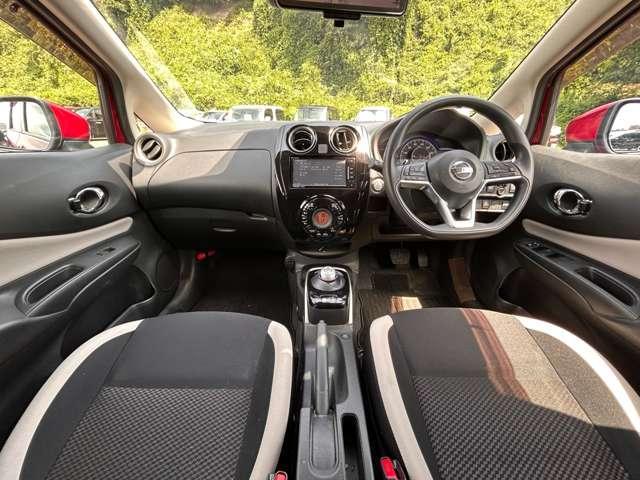 ノート ｅ－パワー　Ｘ　ＦＯＵＲ　Ｖセレクション　４ＷＤ　４ＷＤ／禁煙車／１オーナー／４ＷＤ／衝突軽減ブレーキ／レーダークルコン／全方位カメラ／ストラーダナビ／フルセグＴＶ／Ｂｌｕｅｔｏｏｔｈ／ＬＥＤヘッドライト／レーンキープ／純正ＡＷ／クリアランスソナー／（28枚目）