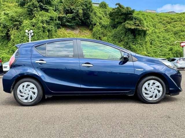 アクア Ｓスタイルブラック　禁煙車！衝突被害軽減ブレーキ！純正メモリーナビ！バックカメラ！ＢＴ！ワンセグＴＶ！ＥＴＣ！オートライト！ステアリングスイッチ！スマートキー＆プッシュスタート！アイドリングストップ！横滑り防止！（7枚目）