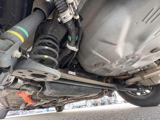 アクア Ｓスタイルブラック　禁煙車！衝突被害軽減ブレーキ！純正メモリーナビ！バックカメラ！ＢＴ！ワンセグＴＶ！ＥＴＣ！オートライト！ステアリングスイッチ！スマートキー＆プッシュスタート！アイドリングストップ！横滑り防止！（28枚目）