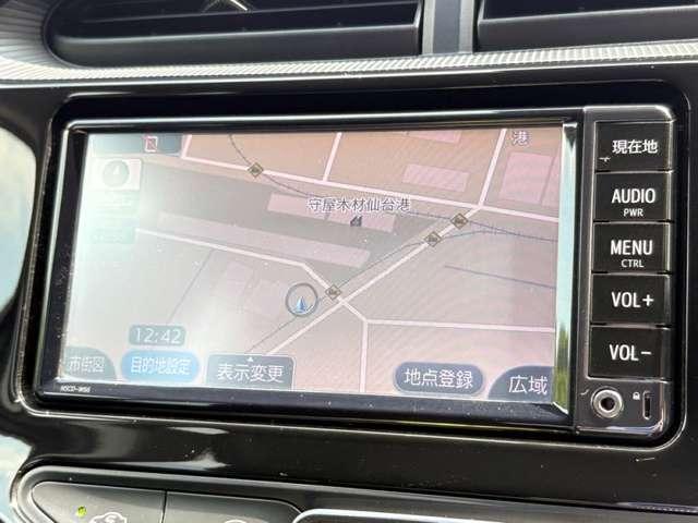 アクア Ｓスタイルブラック　禁煙車！衝突被害軽減ブレーキ！純正メモリーナビ！バックカメラ！ＢＴ！ワンセグＴＶ！ＥＴＣ！オートライト！ステアリングスイッチ！スマートキー＆プッシュスタート！アイドリングストップ！横滑り防止！（52枚目）