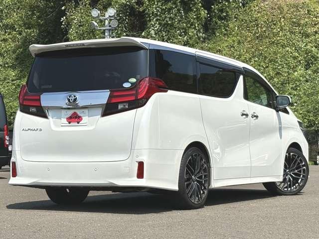 アルファード ２．５Ｓ　Ｃパッケージ　禁煙車！衝突被害軽減ブレーキ！Ａクルーズコントロール！サンルーフ！後席モニター！両側Ｐスライドドア！メモリーナビ！Ｂカメラ！ＢＴ！フルセグＴＶ！パワーシート！ＥＴＣ！スマートキー＆プッシュスタート！（4枚目）